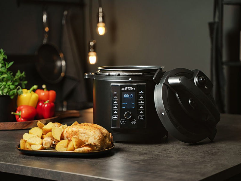 11-IN-1 MULTI-COOKER