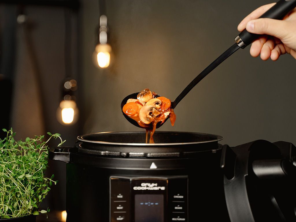 11-IN-1 MULTI-COOKER - 9