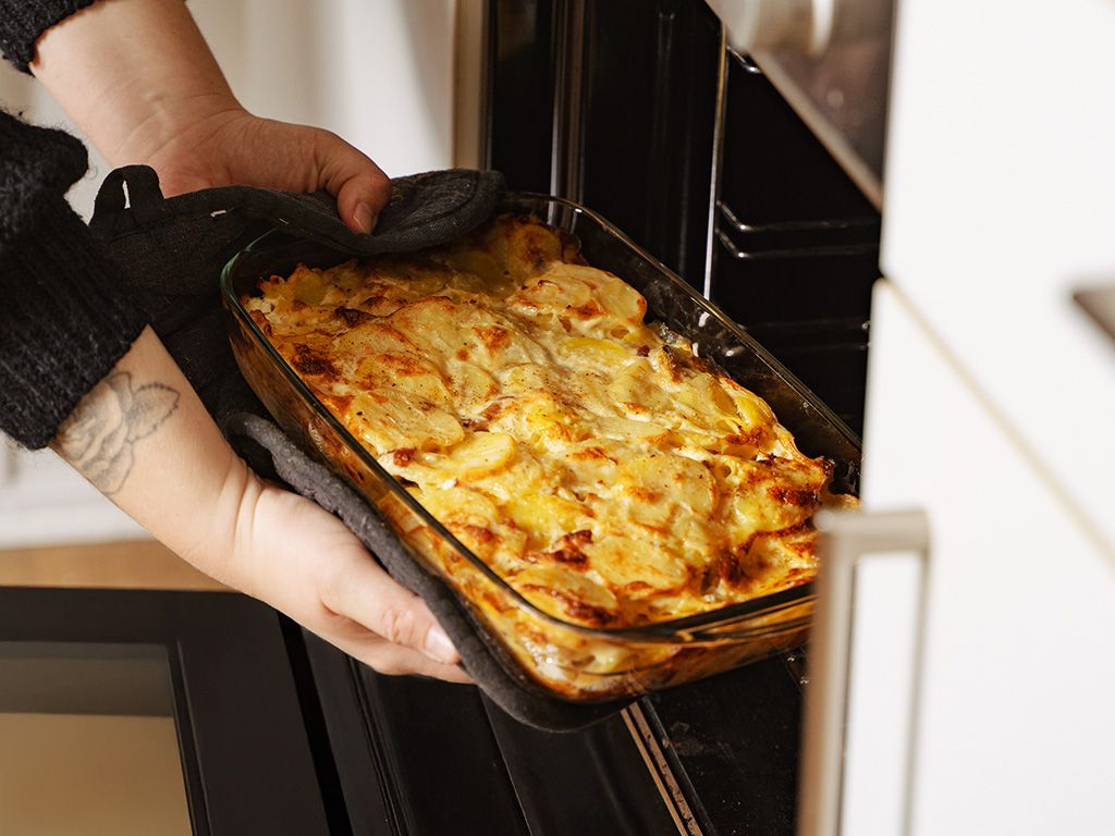 OVENPROOF GLASS DISH - 2L - 3