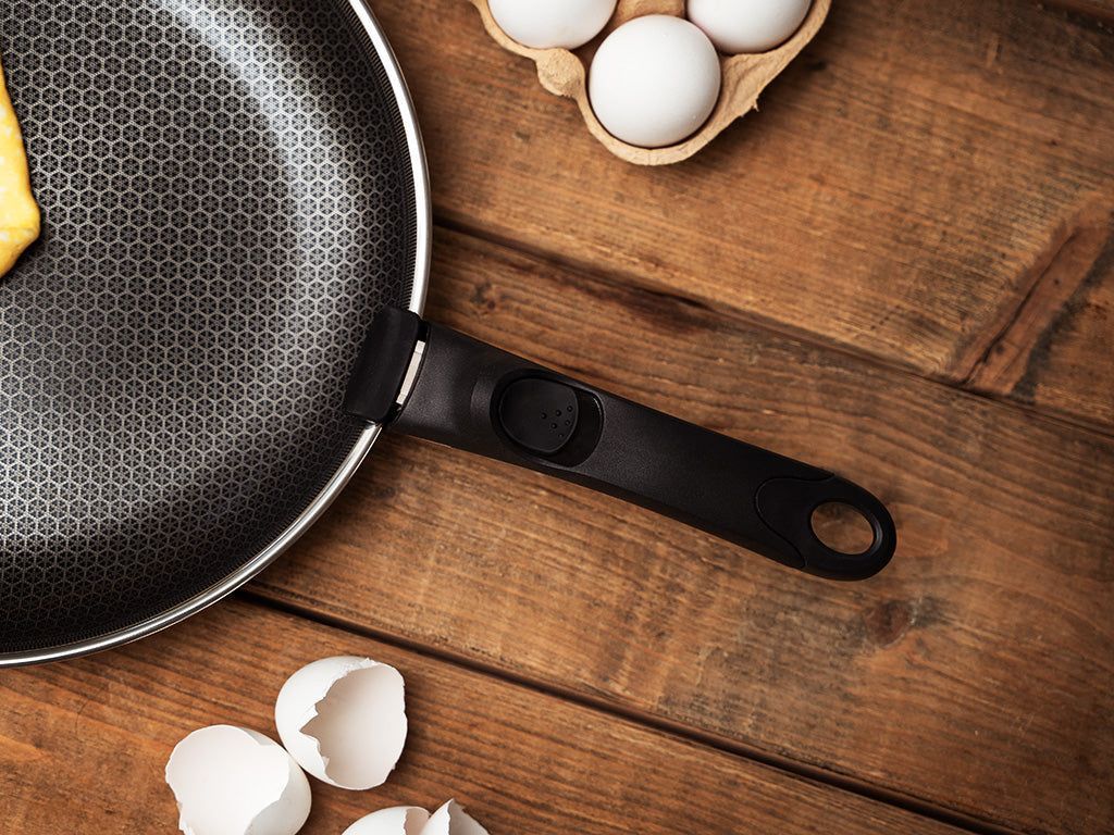 DETACHABLE HANDLE