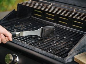 STAINLESS STEEL BBQ CLEANING BRUSH - 4