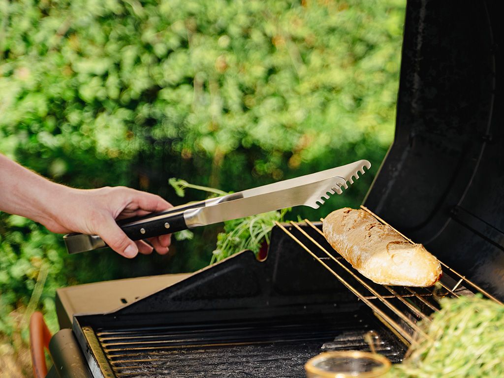 STAINLESS STEEL BBQ TONGS - 3