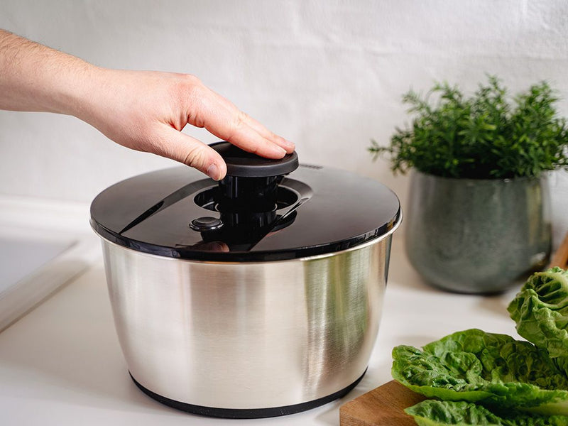 STAINLESS STEEL SALAD SPINNER